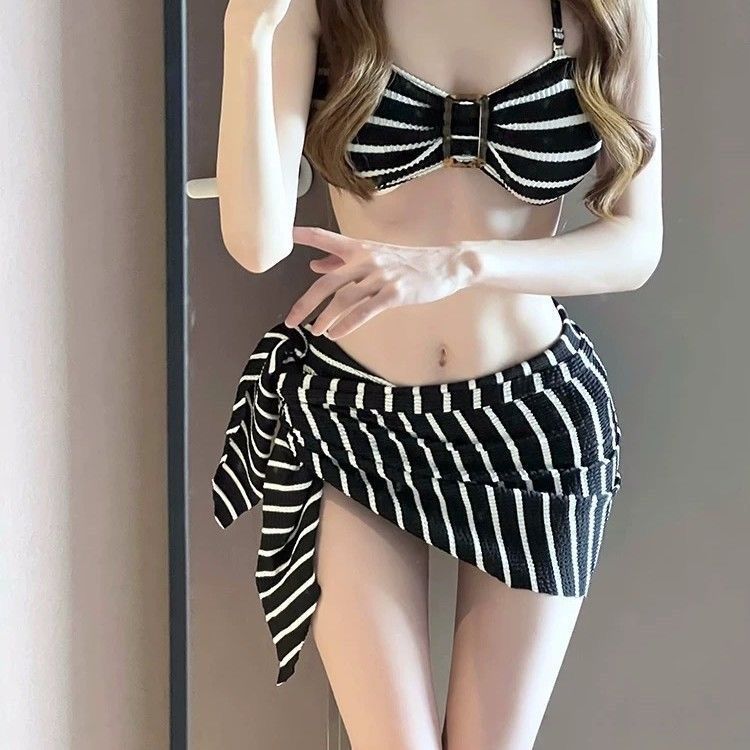 2026 Yeni Kadın Siyah Çizgili  - Swimwear incelemesi ve fiyatı